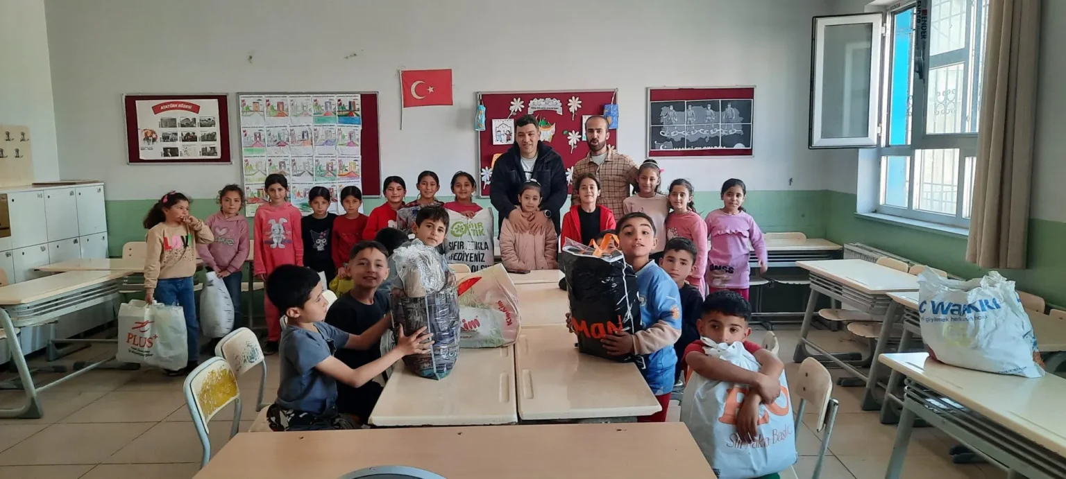 PEKSAD’tan Anlamlı Dayanışma: Minik Yüreklere Sıcak Dokunuş