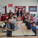 PEKSAD’tan Anlamlı Dayanışma: Minik Yüreklere Sıcak Dokunuş