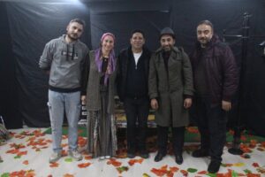 Sanal Yaşam ile Sahnedeydik