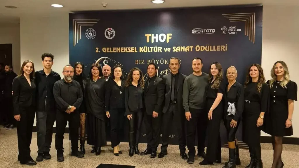 Peksad’dan III. Geleneksel Kültür ve Sanat Ödülleri Gecesine Anlamlı Katılım