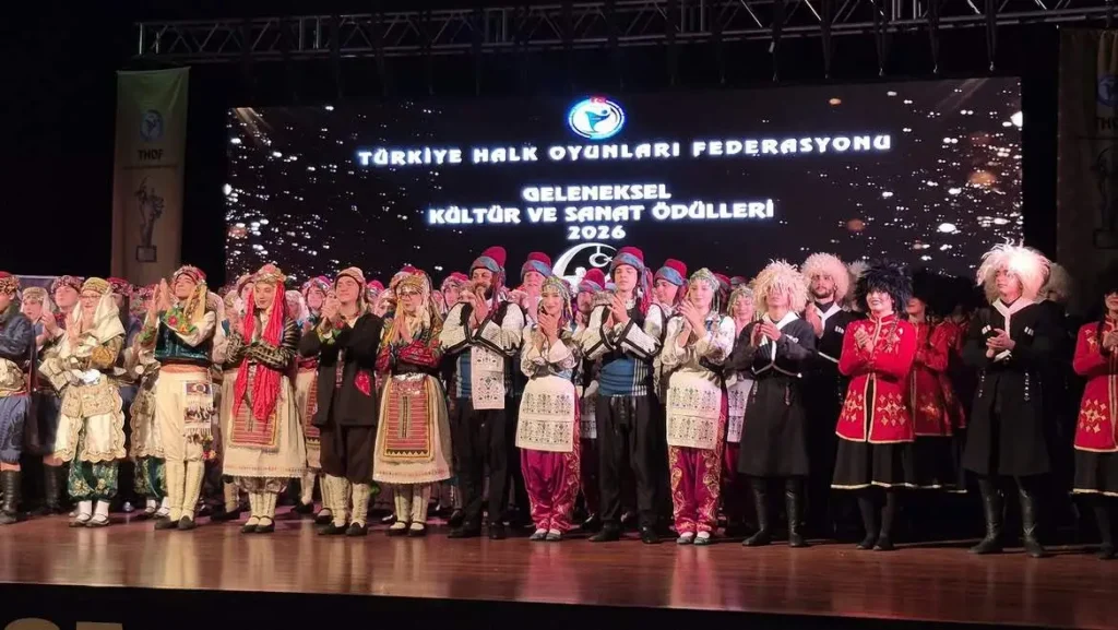 Peksad’dan III. Geleneksel Kültür ve Sanat Ödülleri Gecesine Anlamlı Katılım
